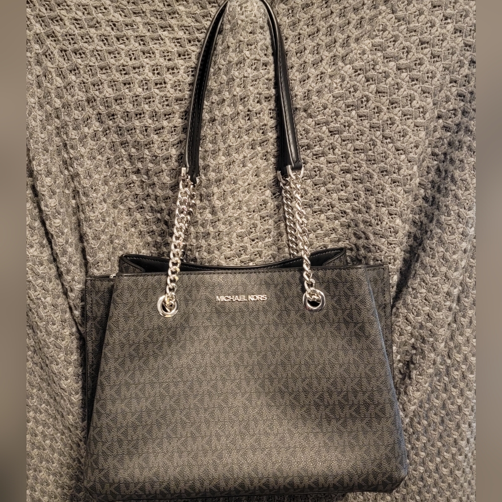 Michael Kors grey & black monogram purse with silver chain handles & hardware.